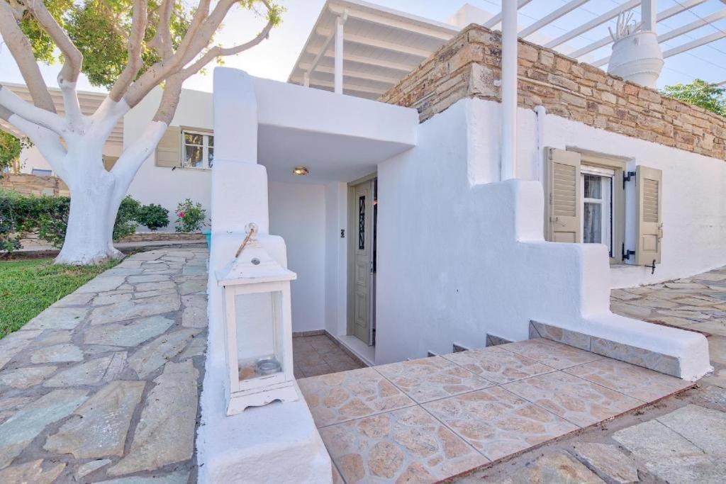 Sunrise Luxury Apartments & Suites Antiparos Town Exterior foto