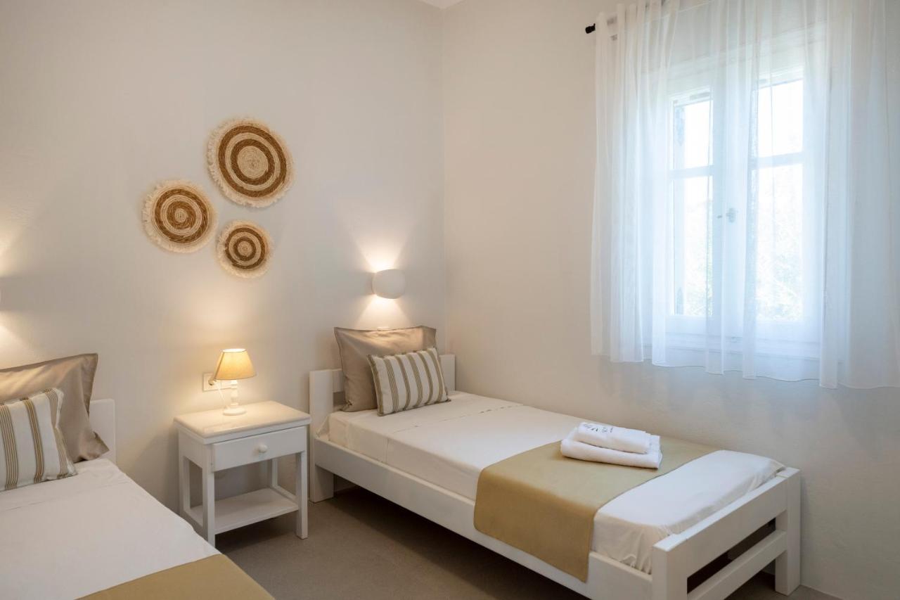 Sunrise Luxury Apartments & Suites Antiparos Town Exterior foto